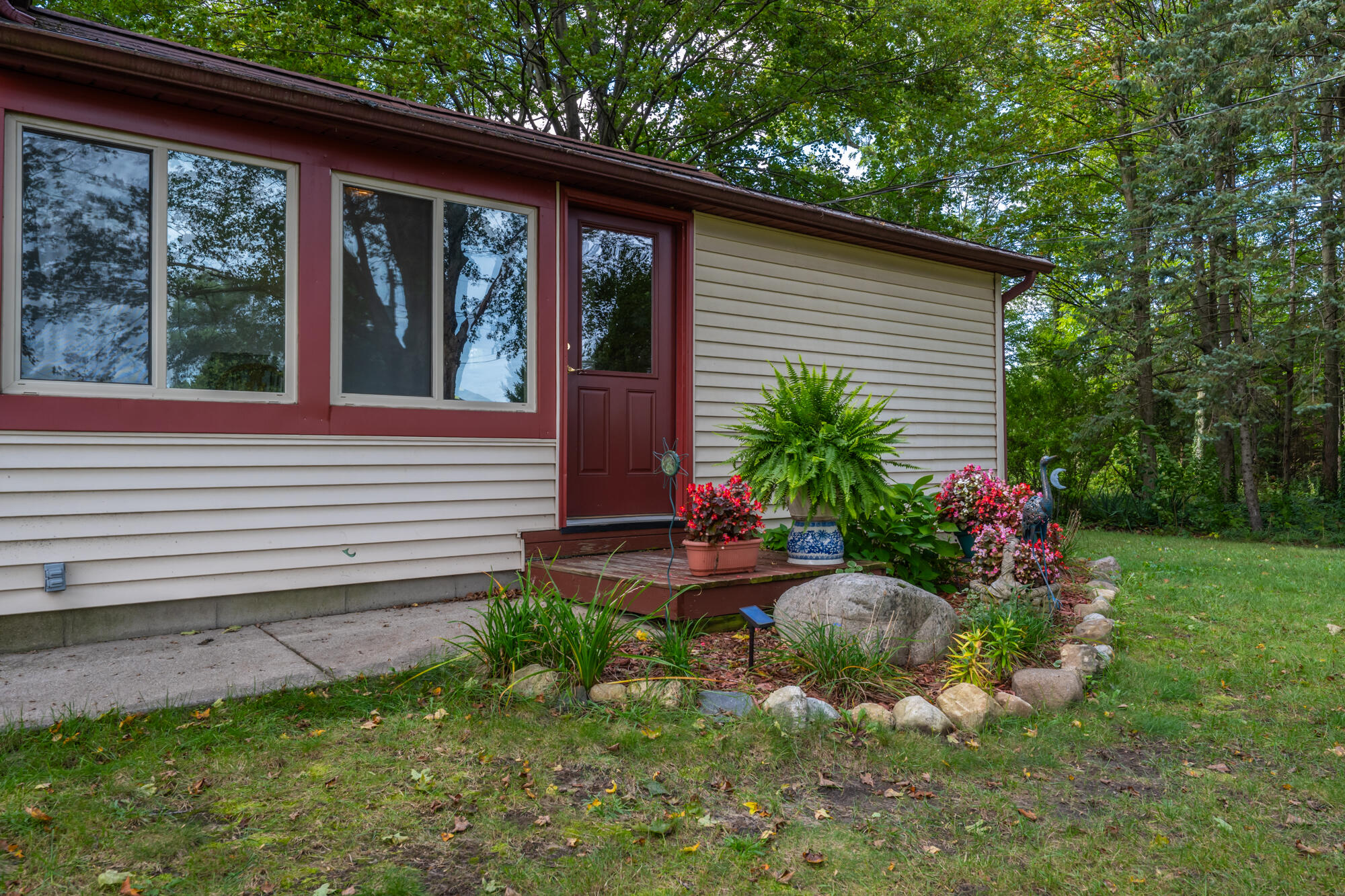 1180 South Bainbridge Center Road Benton Harbor, MI 49022 - Photo 4 of 33 Bainbridge Center-105