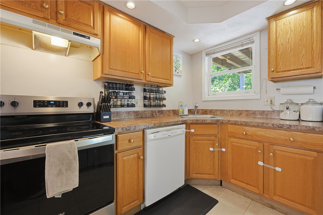 3399 Post Road Warwick, RI 02886 - Photo 8 of 29