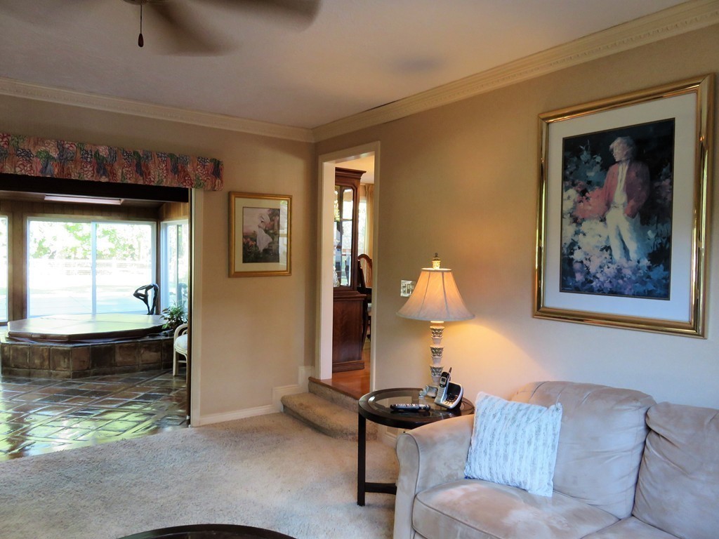 8 Maplewood Road Medfield, MA 02052 - Photo 11 of 27 Gallery Image 11