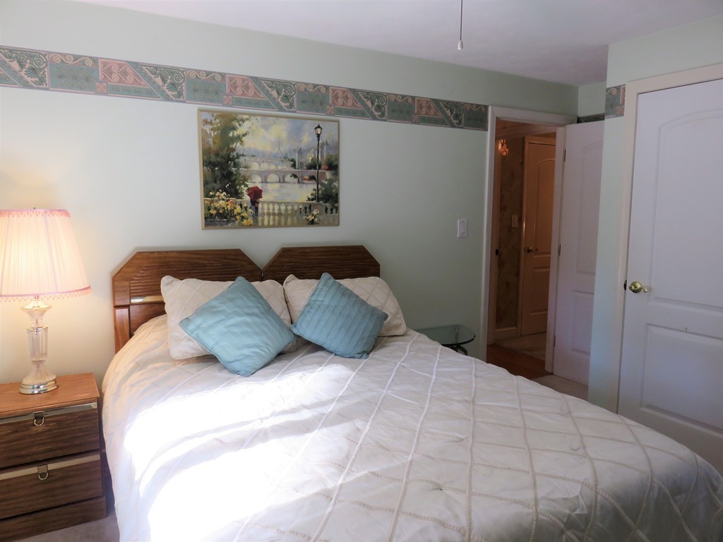 8 Maplewood Road Medfield, MA 02052 - Photo 17 of 27 Gallery Image 17