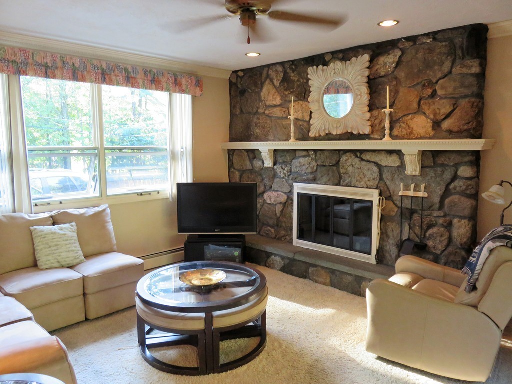 8 Maplewood Road Medfield, MA 02052 - Photo 10 of 27 Gallery Image 10