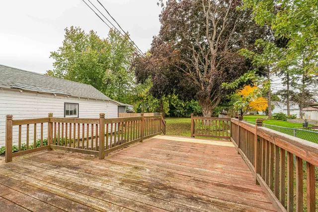 $225,000 | 718 Mac Arthur Drive, Beaver Dam, WI 53916