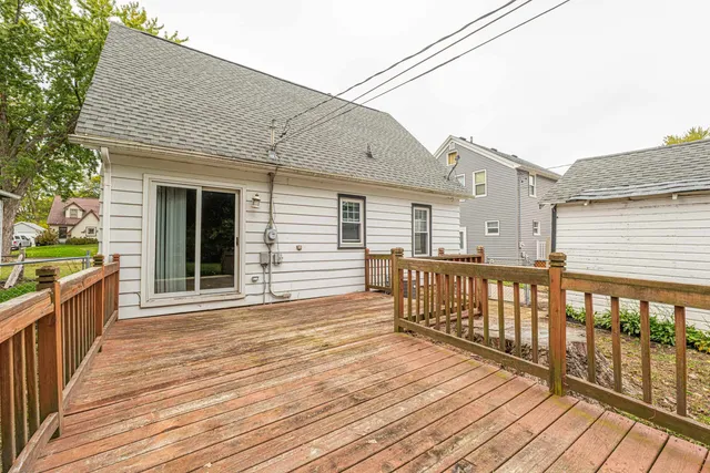 $225,000 | 718 Mac Arthur Drive, Beaver Dam, WI 53916