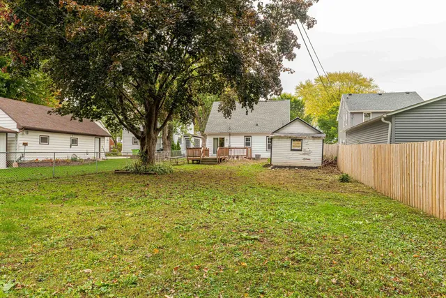 $225,000 | 718 Mac Arthur Drive, Beaver Dam, WI 53916