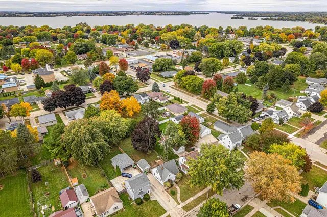 $225,000 | 718 Mac Arthur Drive, Beaver Dam, WI 53916