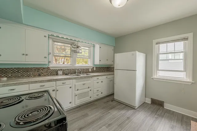 $225,000 | 718 Mac Arthur Drive, Beaver Dam, WI 53916