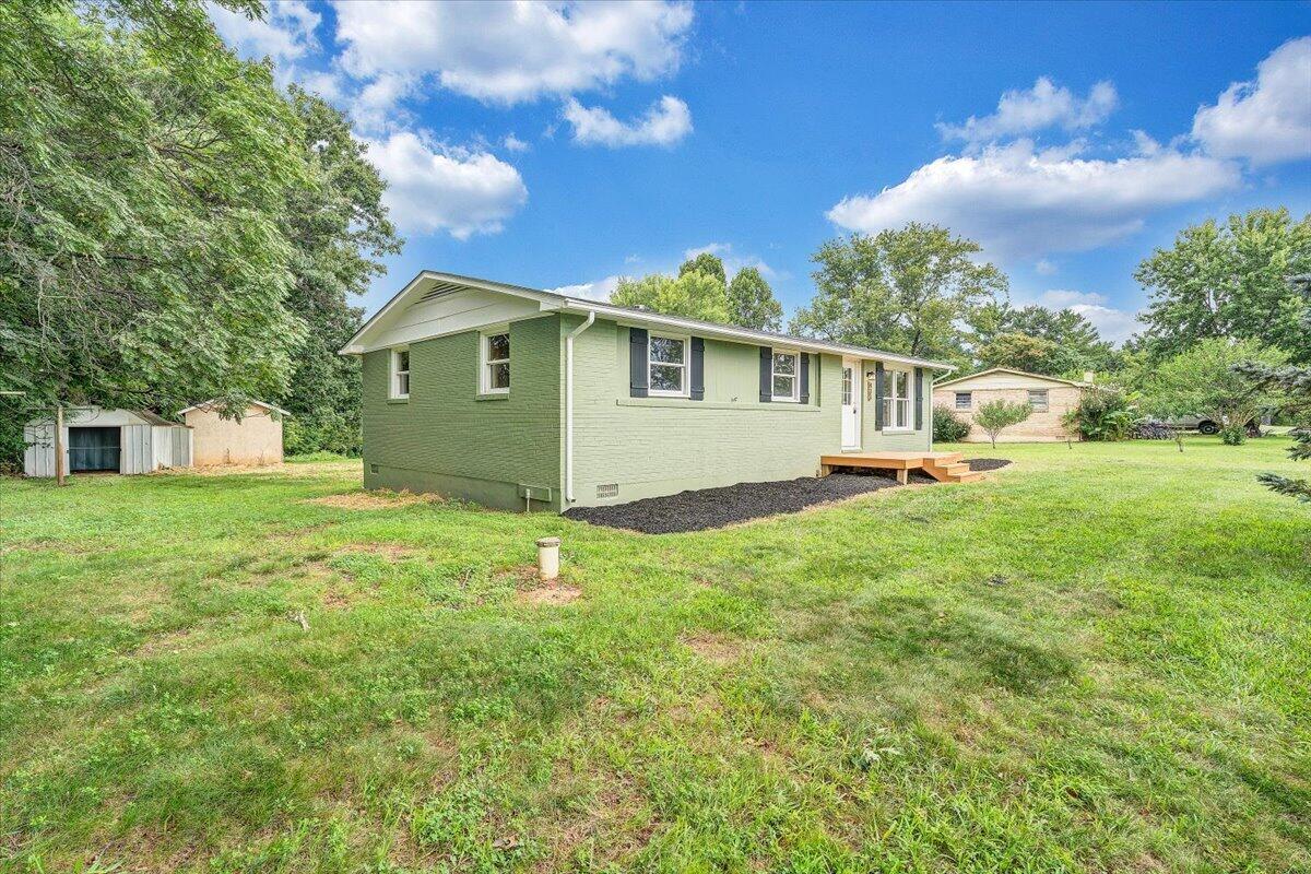 433 Kent Road Wirtz, VA 24184 - Photo 29 of 35 29-MIB07369