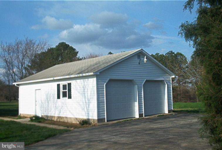 228 Ewingtown Road Church Hill, MD 21623 - Photo 2 of 8 Garage 1