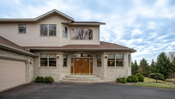 $775,000 | E5110 Interlachen Boulevard, Eleva, WI 54738