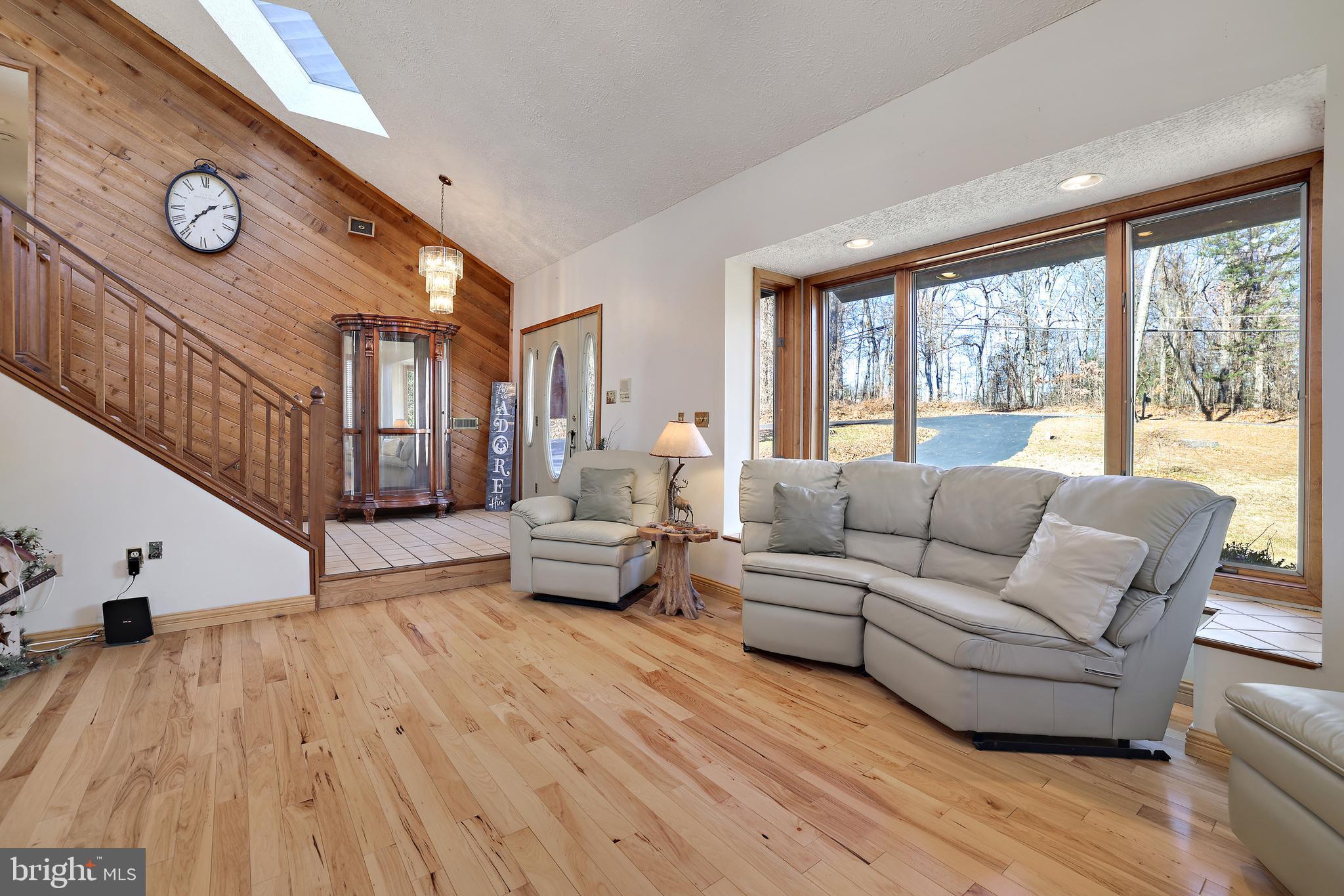 1719 Poplar Ridge Road Pasadena, MD 21122 - Photo 12 of 48 Gallery Image 12