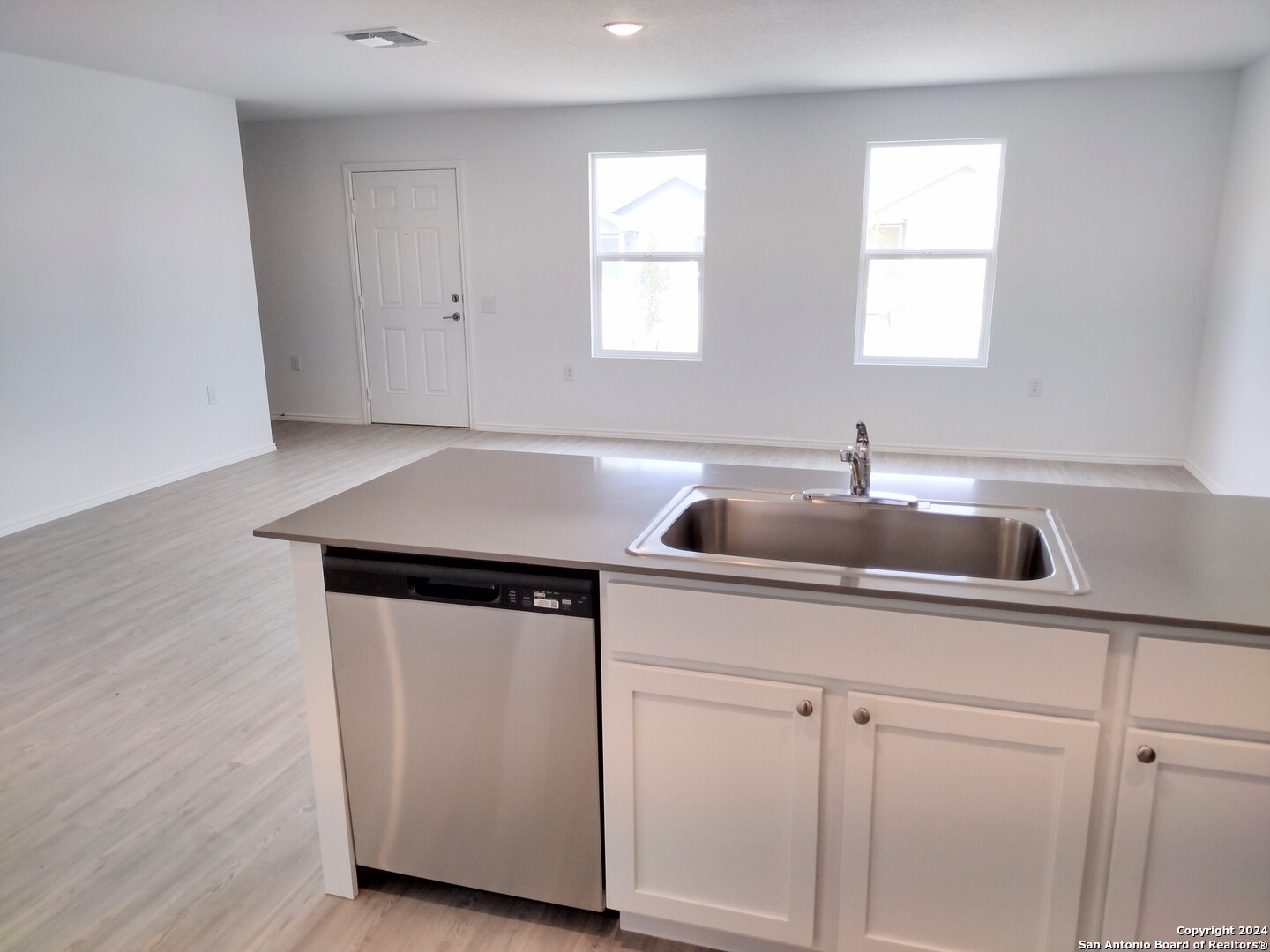 1214 Janzen Road San Antonio, TX 78221 - Photo 11 of 21