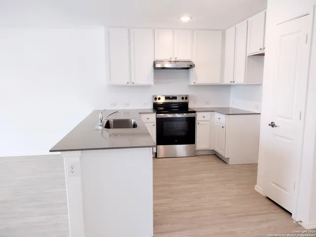 $1,500 | 1214 Janzen Road, San Antonio, TX 78221