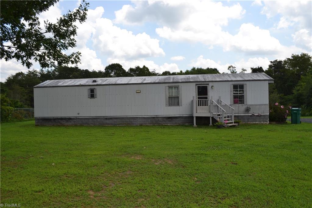 245 Tourist Road Madison, NC 27025 - Photo 3 of 6 Gallery Image 3
