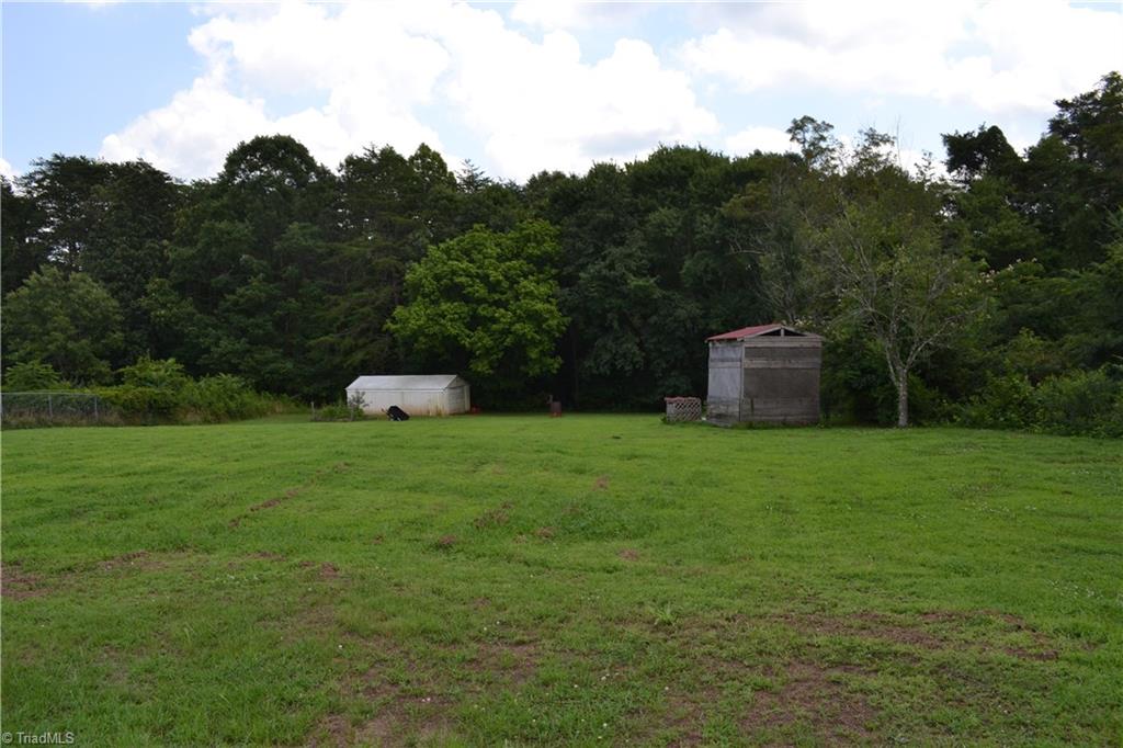 245 Tourist Road Madison, NC 27025 - Photo 4 of 6 Gallery Image 4