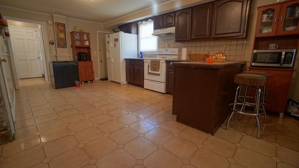 49 Malden Street Springfield, MA 01108 - Photo 14 of 31 Gallery Image 14