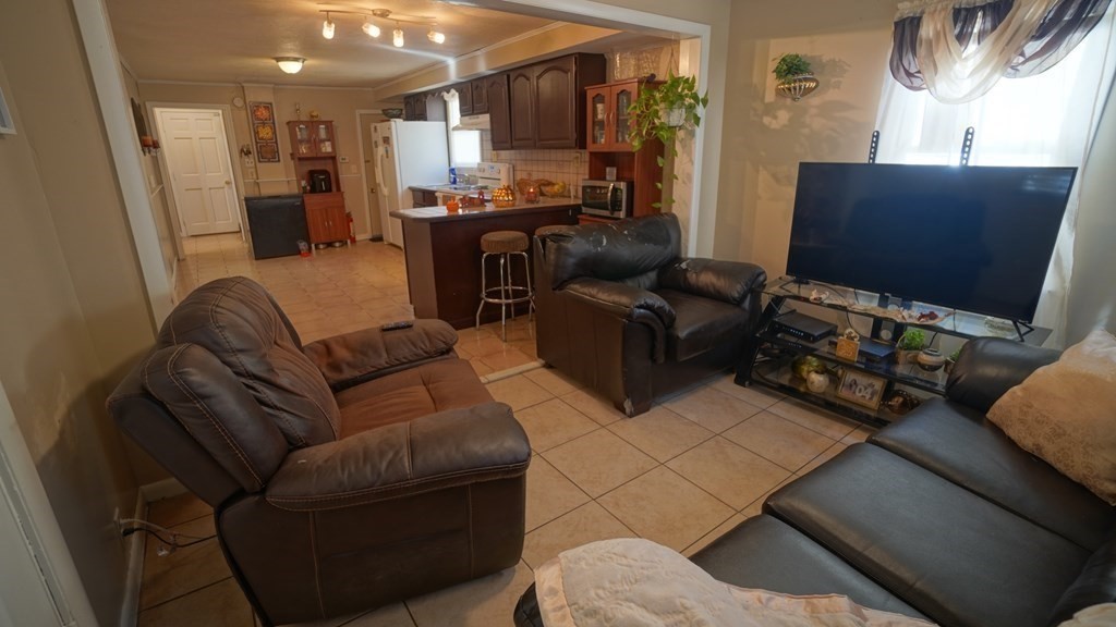 49 Malden Street Springfield, MA 01108 - Photo 18 of 31 Gallery Image 18