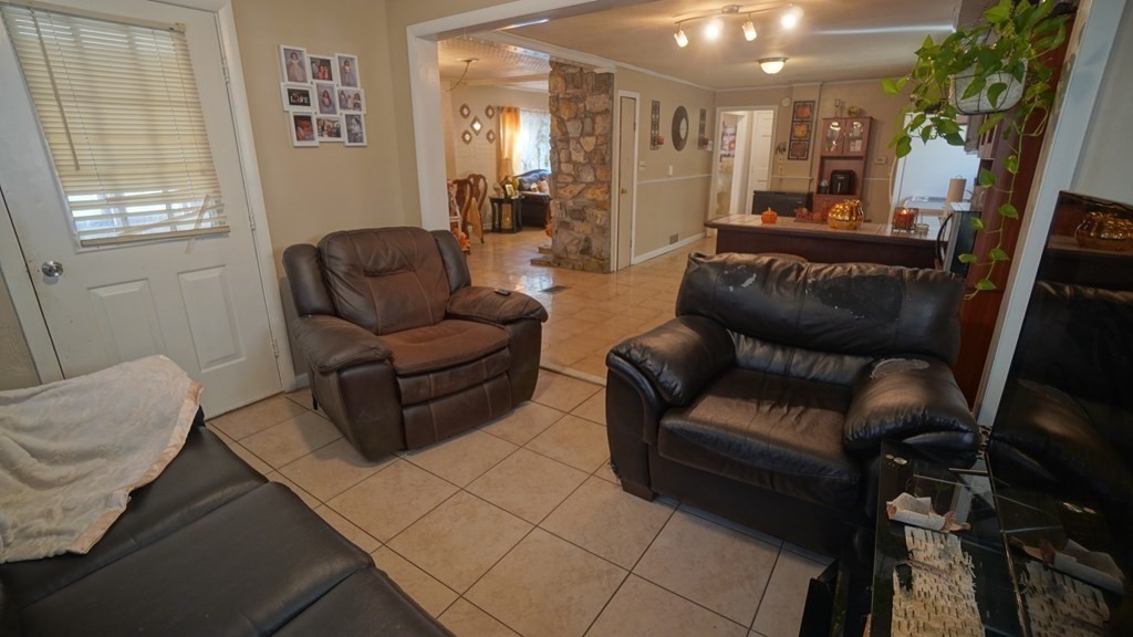 49 Malden Street Springfield, MA 01108 - Photo 19 of 31 Gallery Image 19