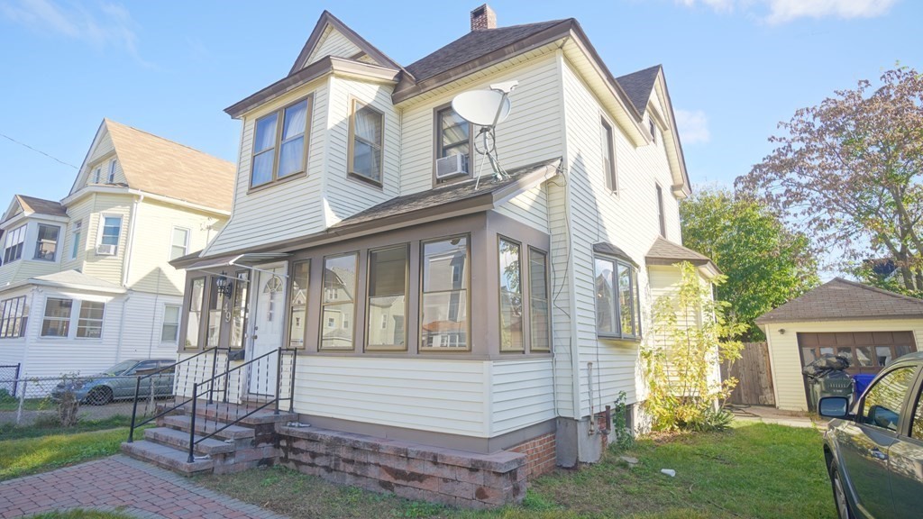 49 Malden Street Springfield, MA 01108 - Photo 2 of 31 Gallery Image 2