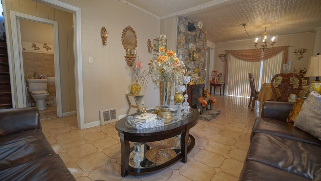 49 Malden Street Springfield, MA 01108 - Photo 7 of 31 Gallery Image 7