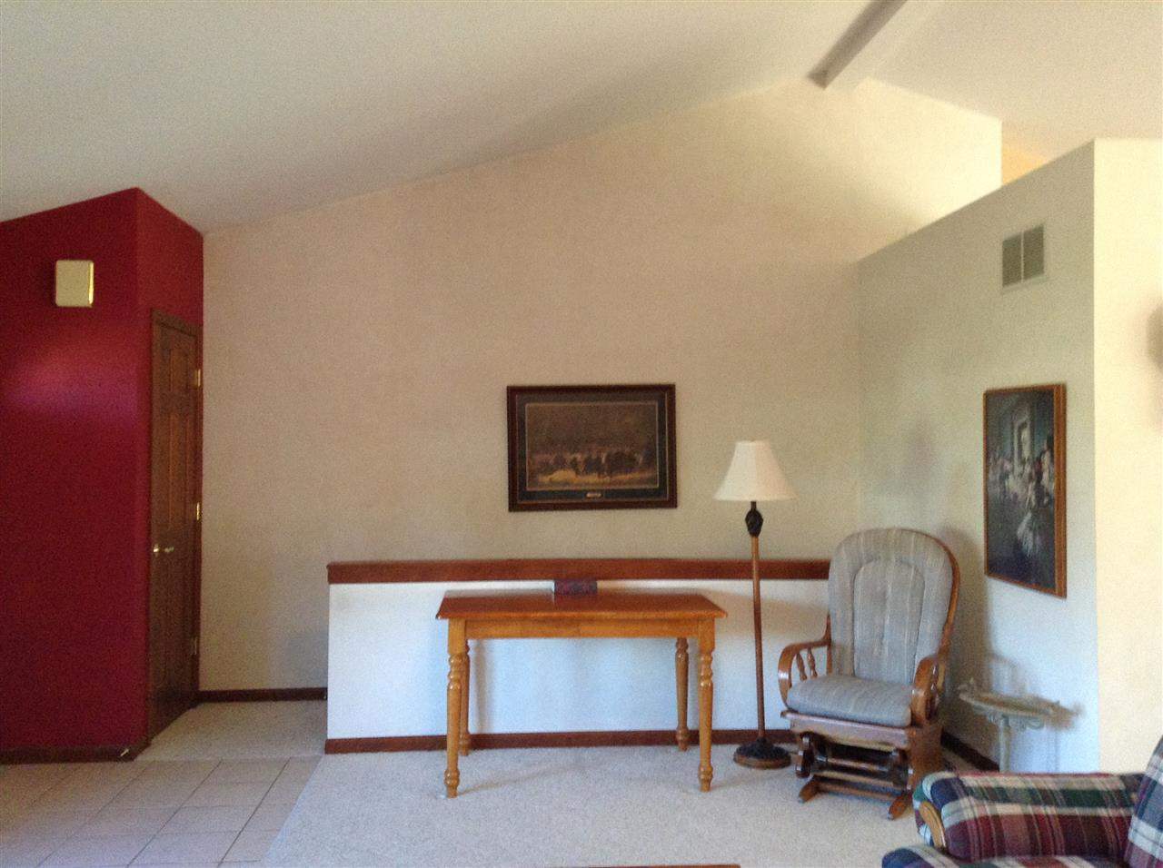 2571 East Wilcox Road Warsaw, IN 46580 - Photo 6 of 13 Gallery Image 6