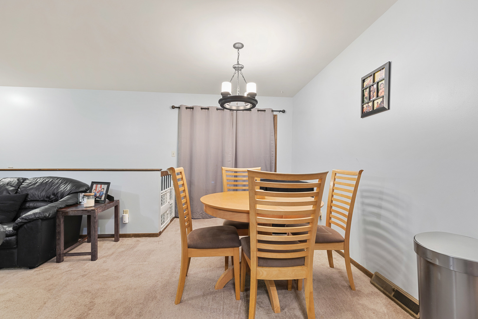 1723 Cedarbrook Court Sycamore, IL 60178 - Photo 4 of 11 a dining room with furniture and window