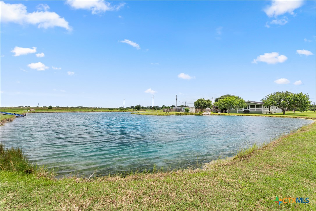 1845 Royal Road Port Lavaca, TX 77979 - Photo 3 of 30