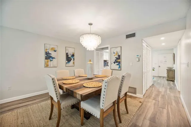 $599,999 | 3320 Gulf Of Mexico Drive, Unit 207C, Longboat Key, FL 34228