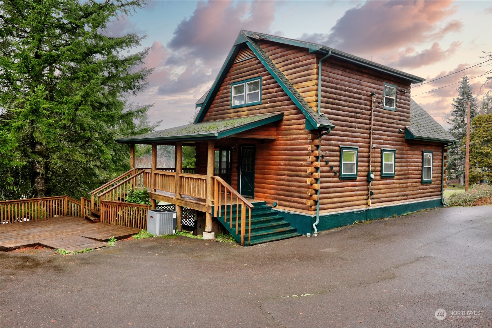 1903 Ranier Street Aberdeen, WA 98520 - Photo 1 of 16 Gallery Image 1