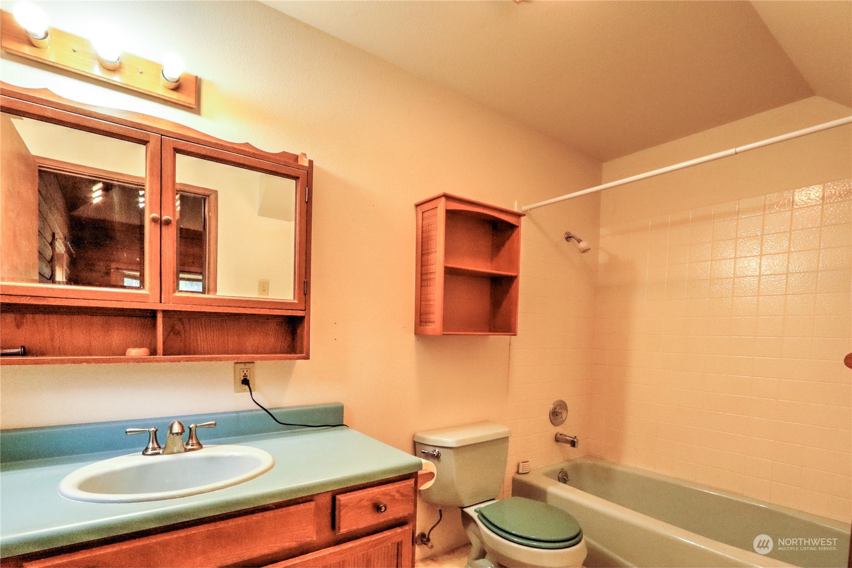 1903 Ranier Street Aberdeen, WA 98520 - Photo 8 of 16 Gallery Image 8
