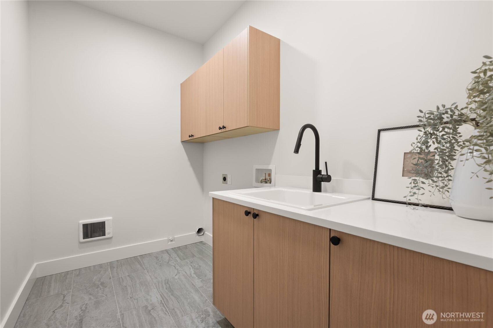 9909 Northeast 200th Street, Unit A Bothell, WA 98011 - Photo 32 of 35