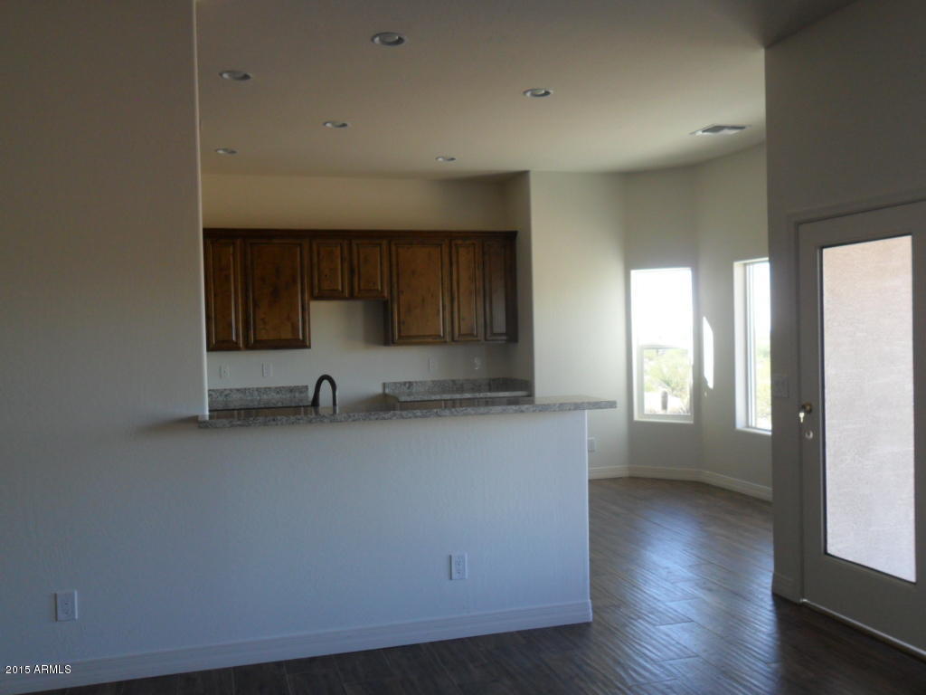 1020 North Cortez Road Apache Junction, AZ 85119 - Photo 8 of 12 Breakfast Bar