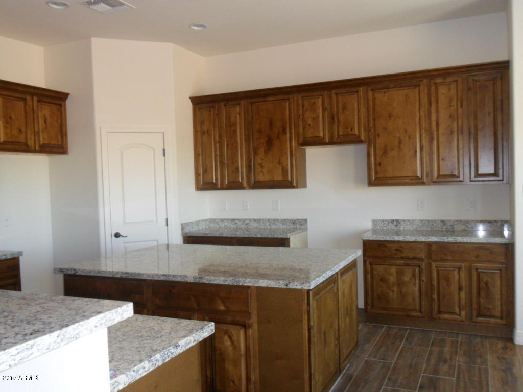 1020 North Cortez Road Apache Junction, AZ 85119 - Photo 9 of 12 SAM_2746