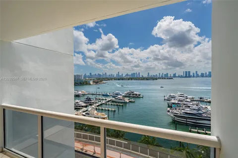 $1,450,000 | 1900 Sunset Harbour Drive, Unit 1008, Miami Beach, FL 33139
