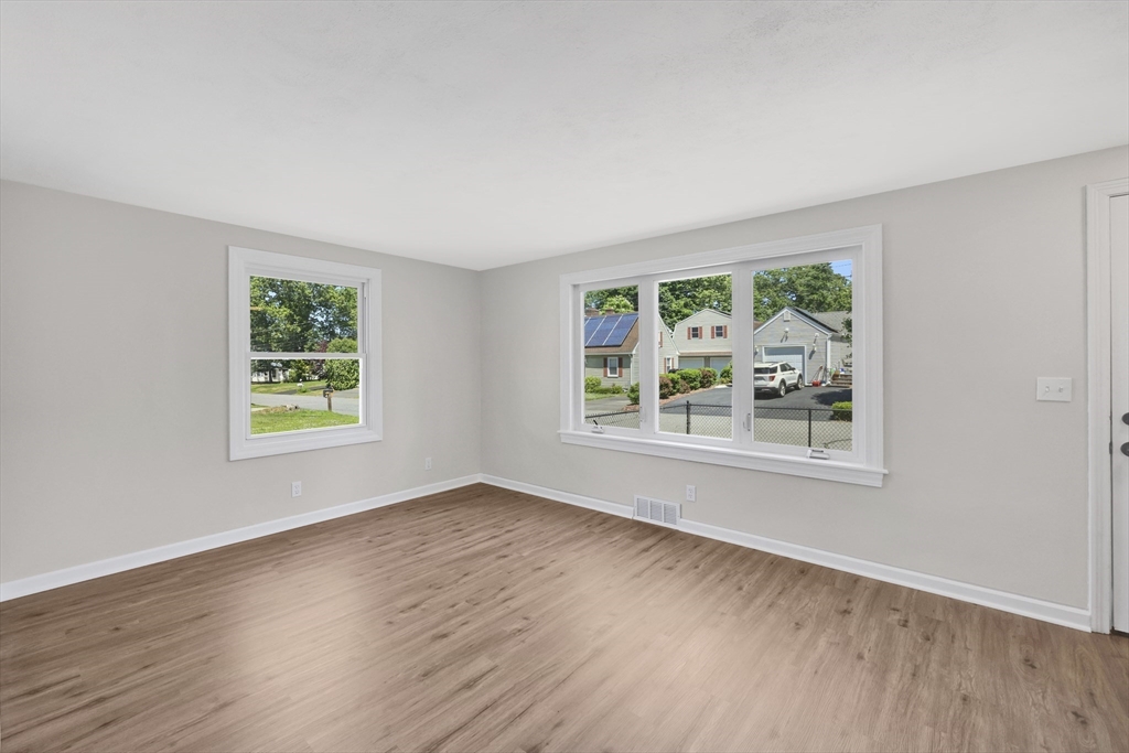 56 Glenwood Street Ludlow, MA 01056 - Photo 17 of 37