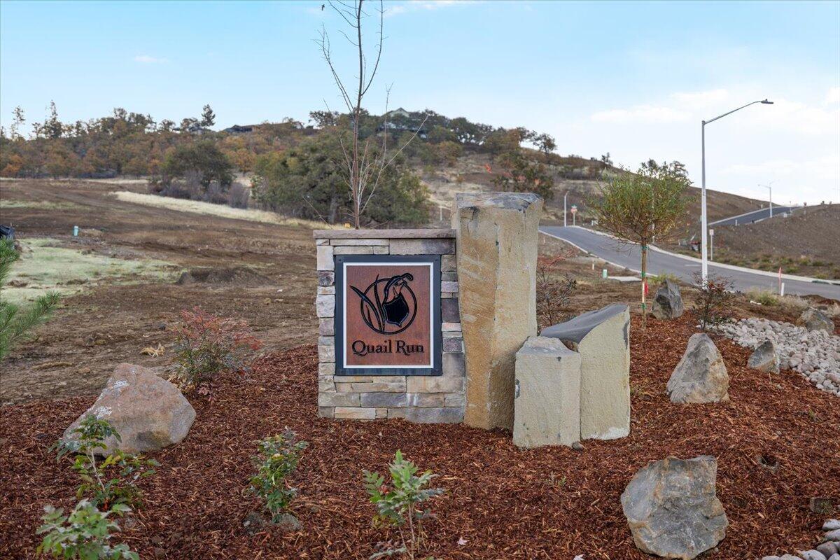 450 Quail Nest Eagle Point, Unit 85 Eagle Point, OR 97524 - Photo 5 of 5 1