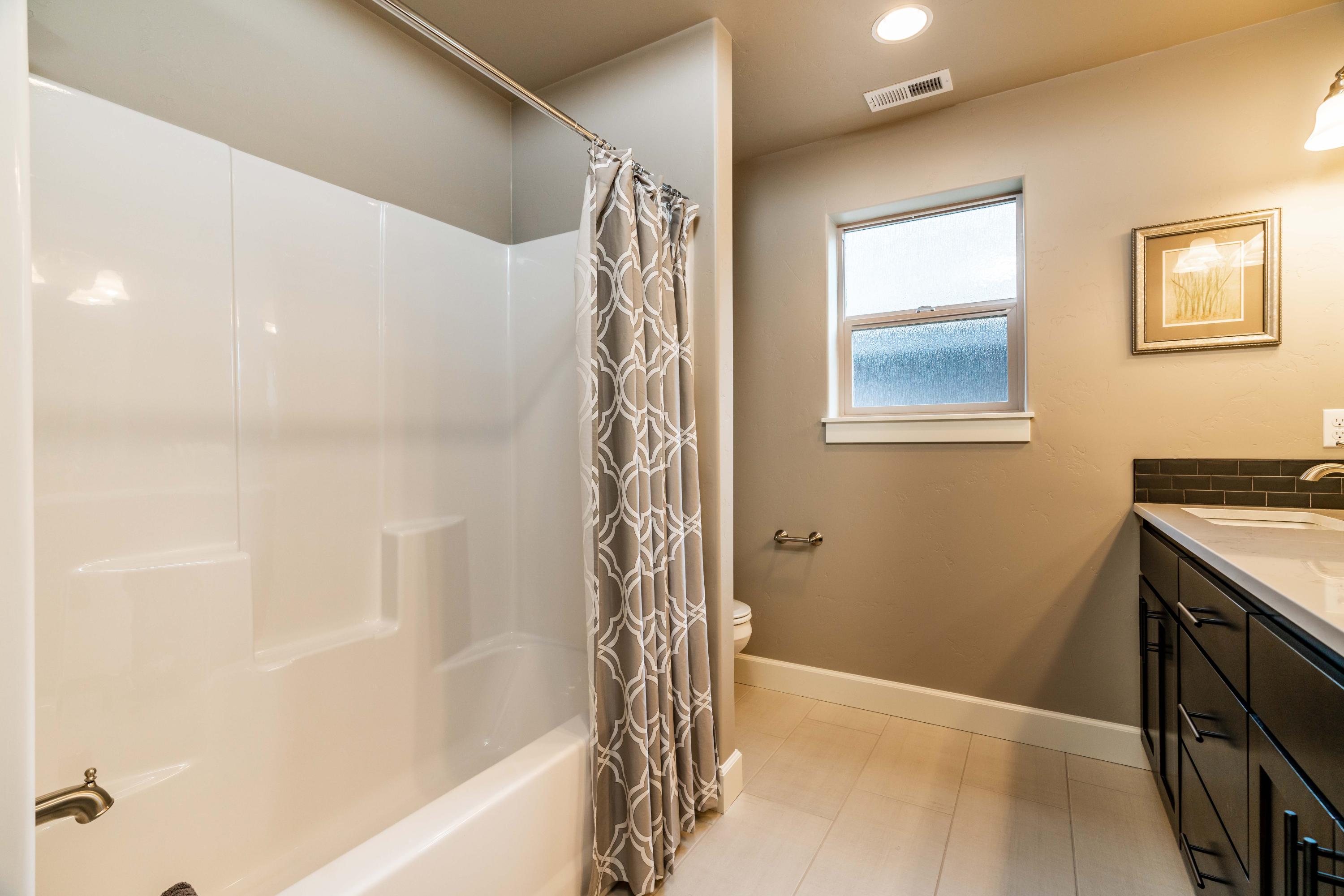 20559 Rolen Avenue, Unit LOT 175 Bend, OR 97702 - Photo 36 of 41 Interior of finished home - finishes will vary