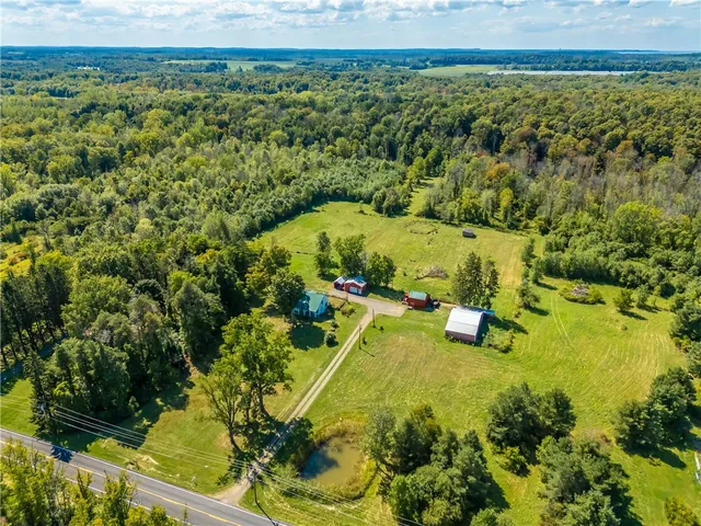 $419,900 | 7625 W Port, Wolcott, NY 14590