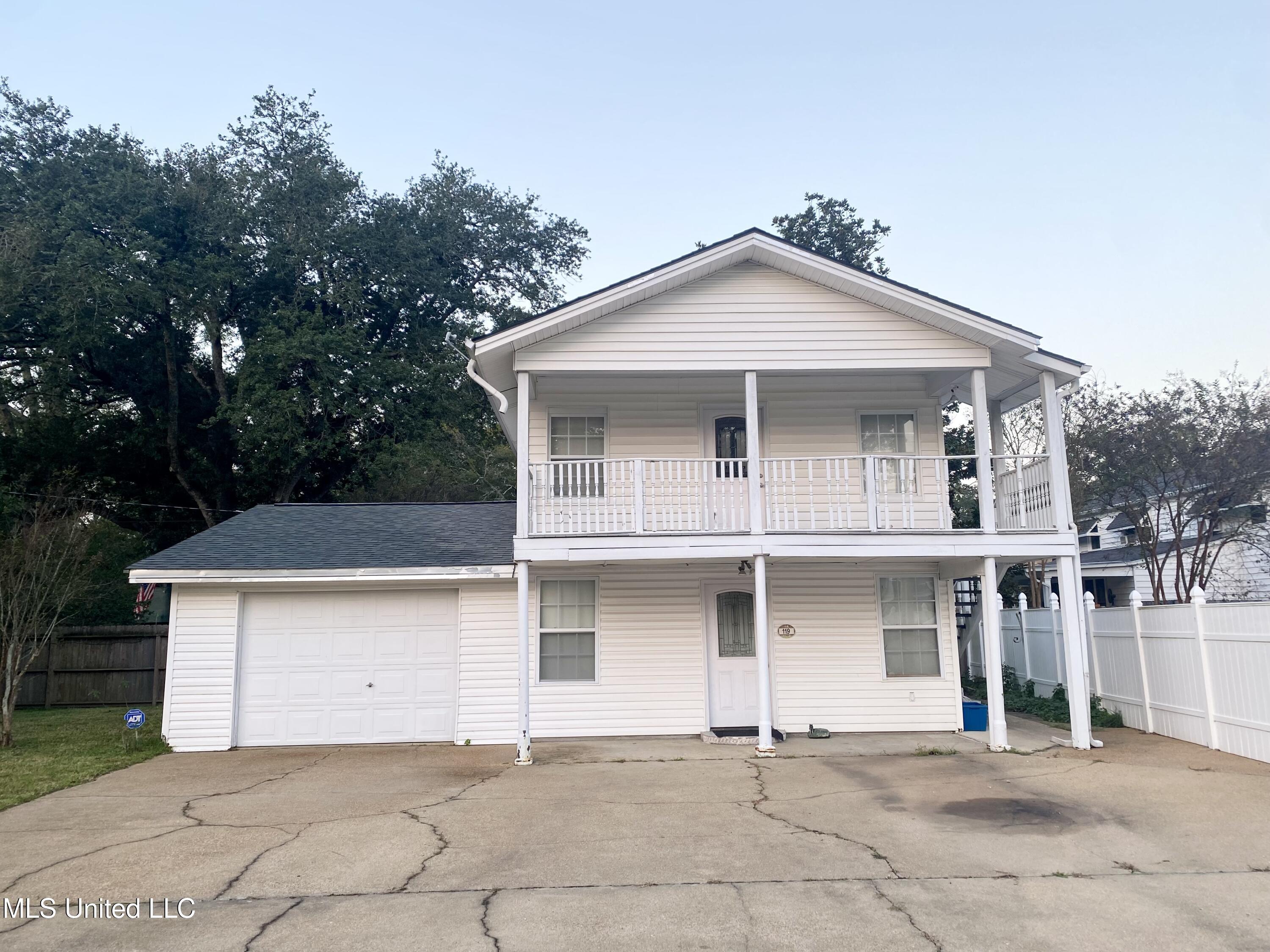 119 Dampeer Street Crystal Springs, MS 39059 - Photo 1 of 23 119 Dampeer Street Front View