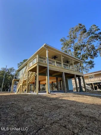 $1,900 | 8712 West Simmons Bayou Drive, Ocean Springs, MS 39564
