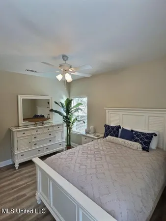 $1,900 | 8712 West Simmons Bayou Drive, Ocean Springs, MS 39564