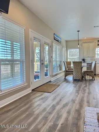 $1,900 | 8712 West Simmons Bayou Drive, Ocean Springs, MS 39564