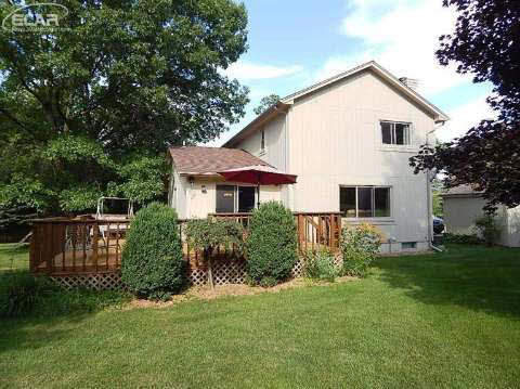 11727 Tipsico Lake Road Fenton, MI 48430 - Photo 19 of 29 20444631-18.JPG