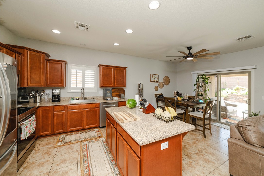 3362 Motherload Road Kingman, AZ 86401 - Photo 12 of 51 Kitchen