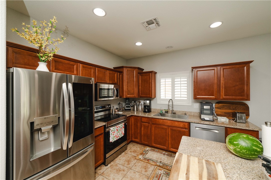 3362 Motherload Road Kingman, AZ 86401 - Photo 15 of 51 Kitchen