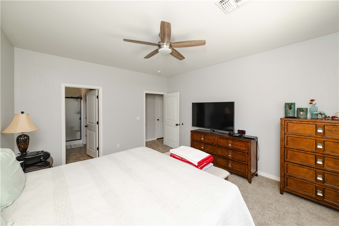 3362 Motherload Road Kingman, AZ 86401 - Photo 18 of 51 Master Bedroom