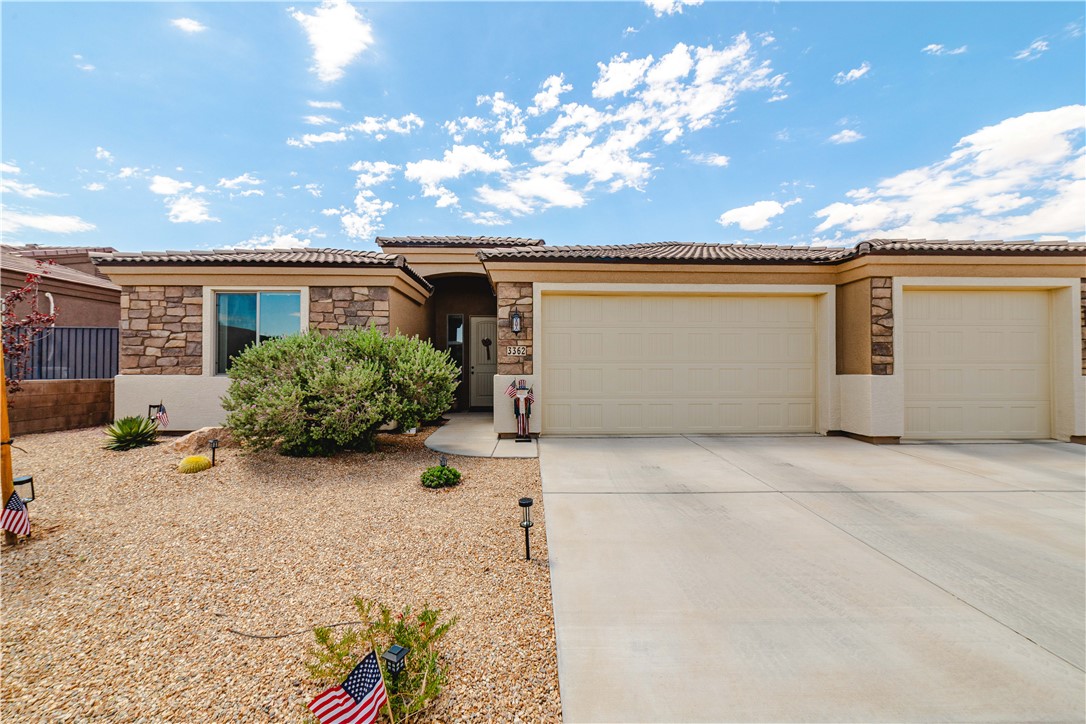 3362 Motherload Road Kingman, AZ 86401 - Photo 4 of 51 Front of Structure