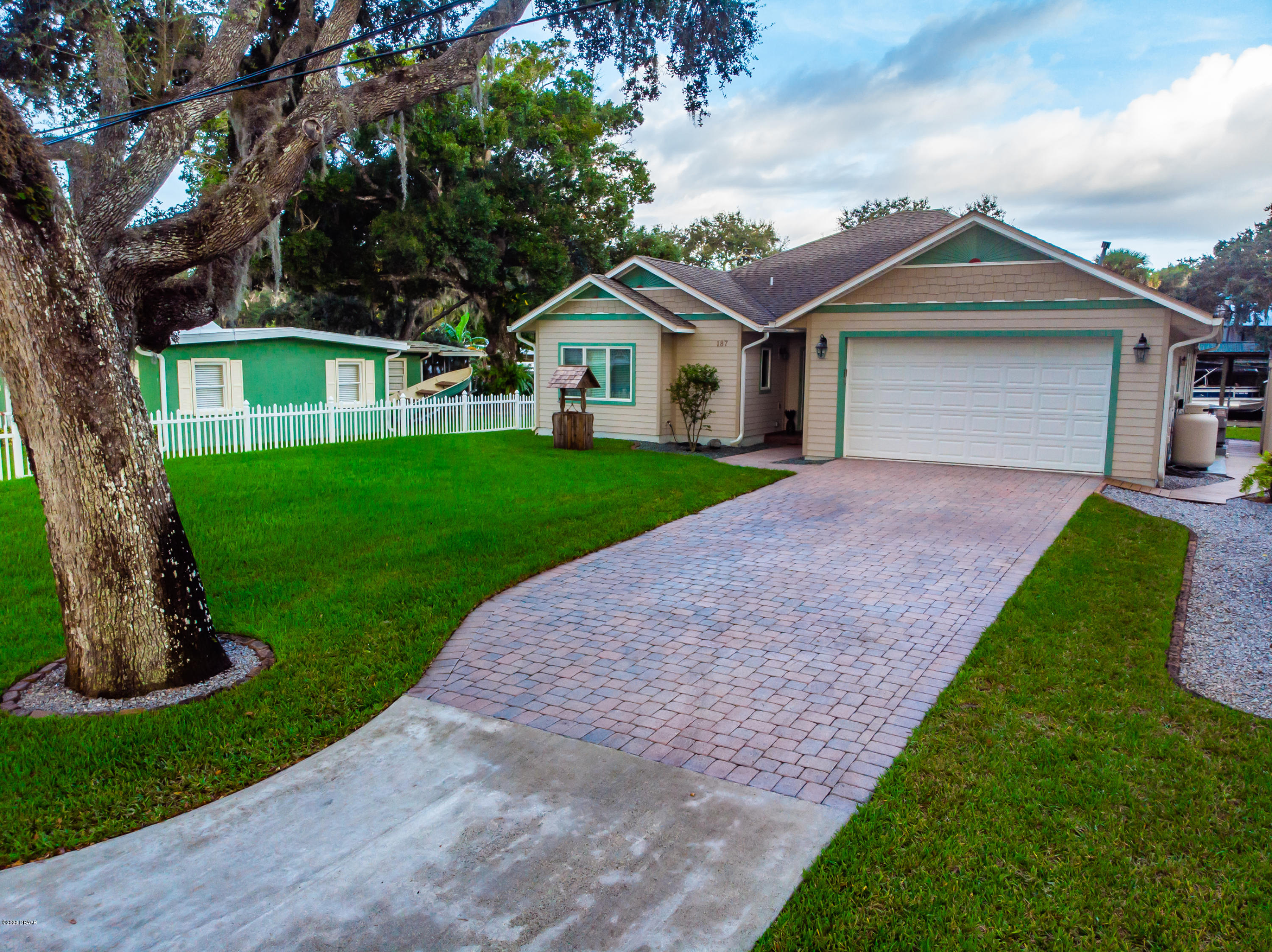 187 Azalea Road Edgewater, FL 32141 - Photo 5 of 39 DJI_0106