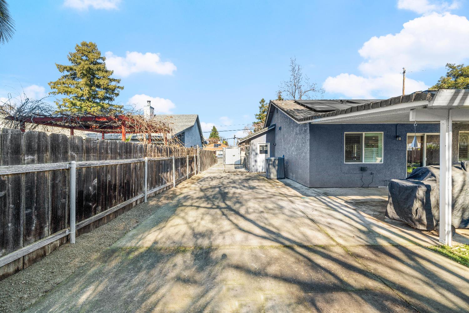 2768 Butte House Road Yuba City, CA 95993 - Photo 31 of 43 a view of a backyard with a patio