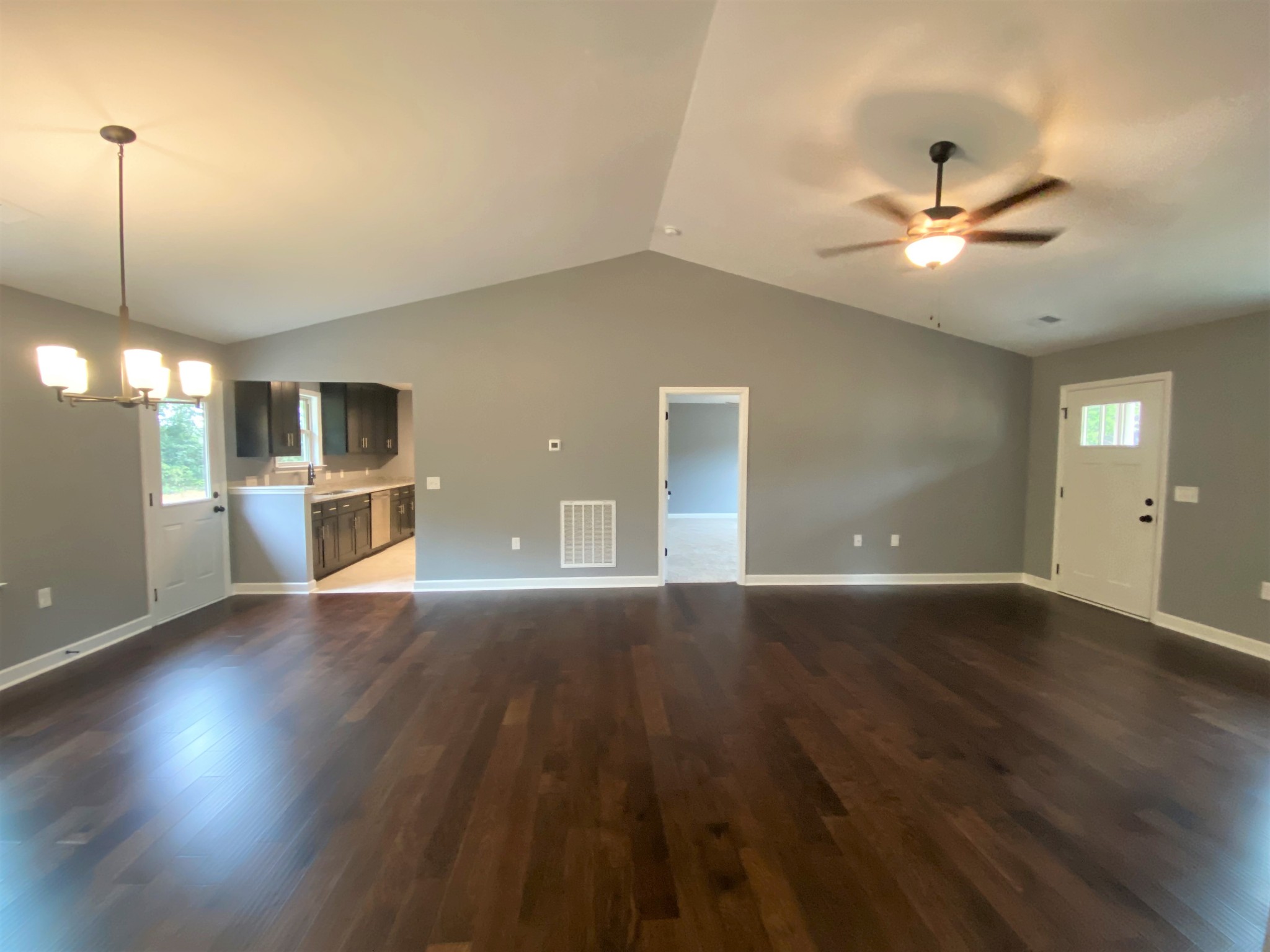 3318 Hunters Point Pike Lebanon, TN 37087 - Photo 4 of 18 Gallery Image 4