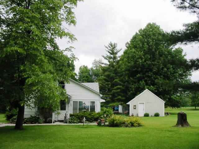 22261 Irwin Road Armada, MI 48005 - Photo 1 of 9 31096419.JPG